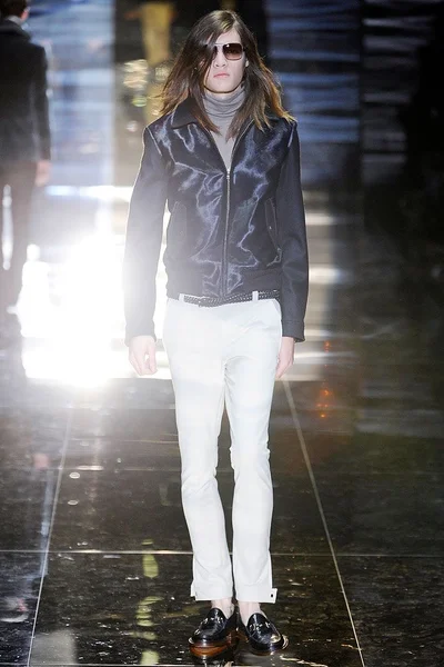 Look 19